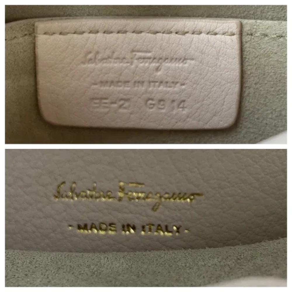 Salvatore Ferragamo Pre-owned Leather handbags Pink Dames