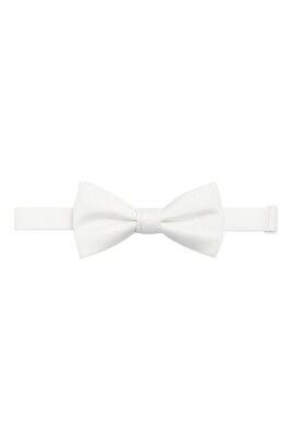 white-silk-bow-tie-and-pocket-square-set