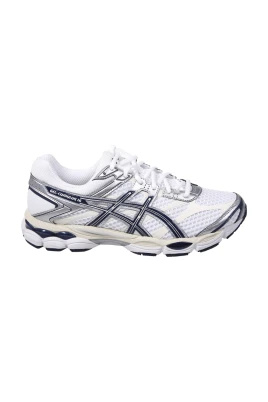 GEL CUMULUS 16 Sneaker