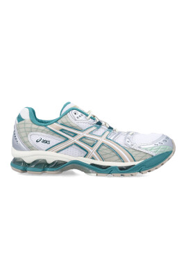 mesh-lace-up-sneakers-med-gel-teknik