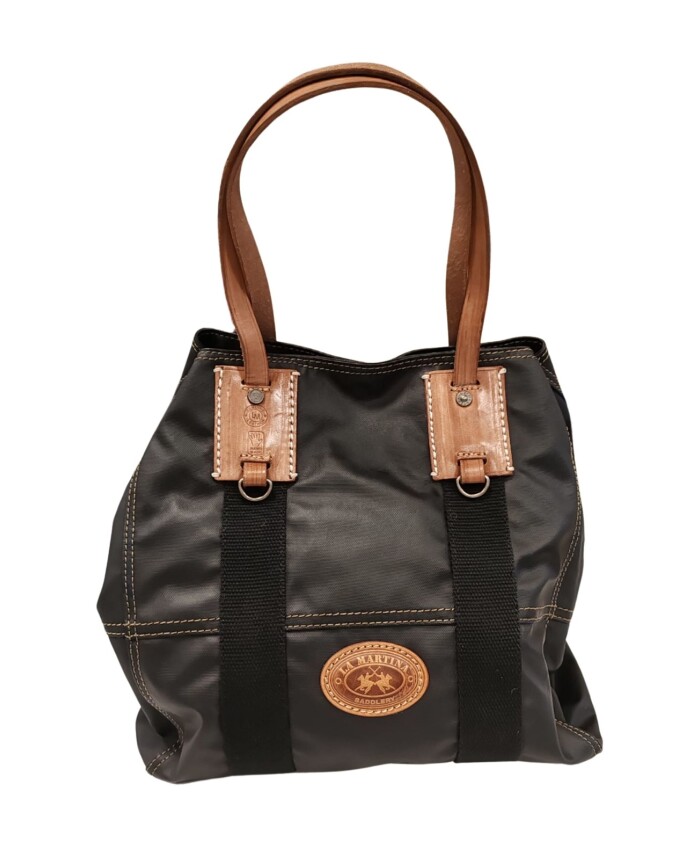 black-double-handle-shoulder-bag-woman