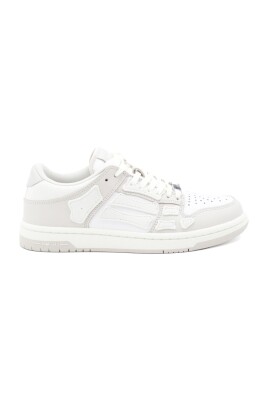 sneakers-beige-avec-fermeture-a-lacets-avant