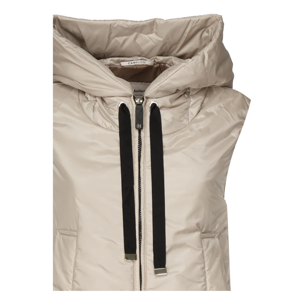 Max Mara Beige Waterdichte Jassen met Aangepaste Capuchon Beige Dames
