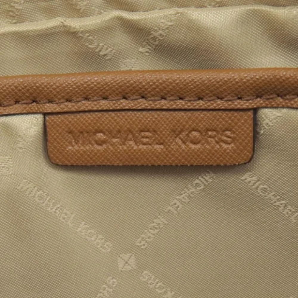 Michael Kors Pre-owned Plastic shoulder-bags Beige Dames