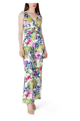 jumpsuits-playsuits