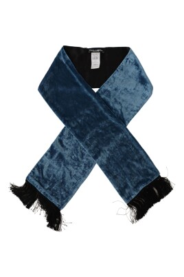 luxurious-silk-scarf-in-regal-blue