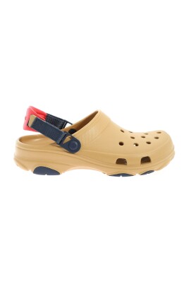 brown-flat-shoes-with-adjustable-straps