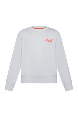white-sweatshirt-for-kids
