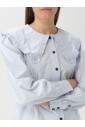 chemise-blanche-en-coton-avec-col-claudine