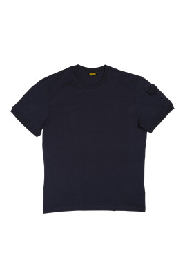 t-shirt-en-polyester-avec-ecusson-sur-la-manche