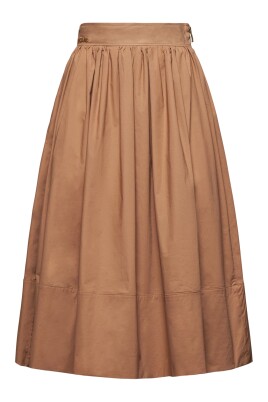 lange-rok-met-gerimpelde-details