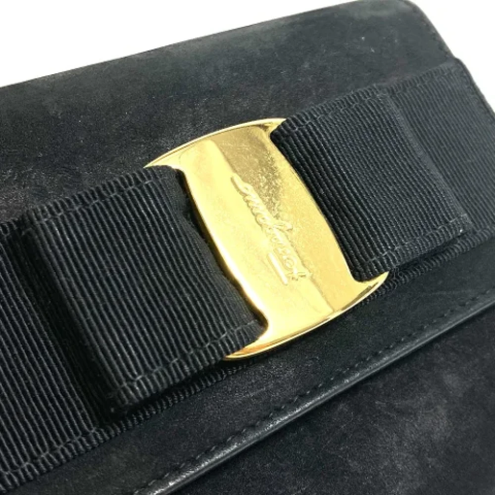 Salvatore Ferragamo Pre-owned Suede shoulder-bags Black Dames