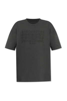 t-shirt-with-logo