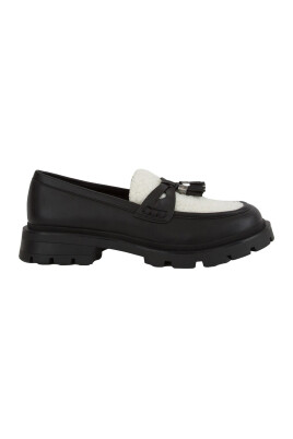 black-moccasin
