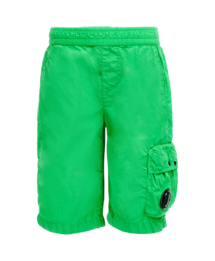 green-shorts-with-leg-pocket-and-logo
