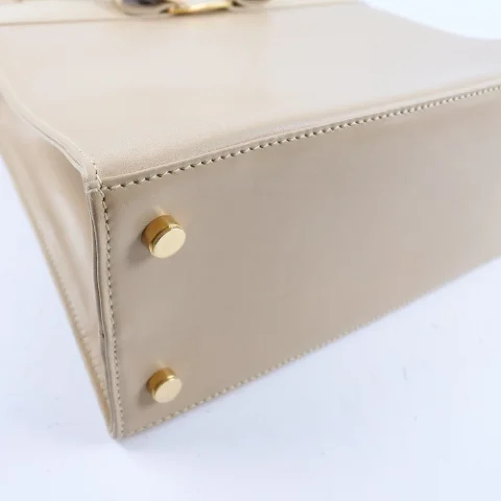 Salvatore Ferragamo Pre-owned Leather shoulder-bags Beige Dames
