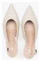 escarpins-slingback-en-cuir-beige-clair