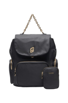 stylish-bucket-bag-and-backpack