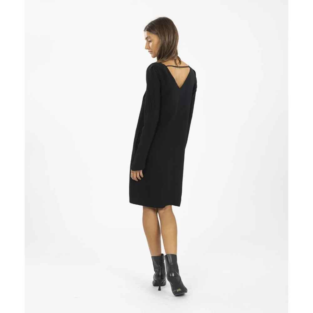 N21 Korte jurk met boothals en open rug Black Dames