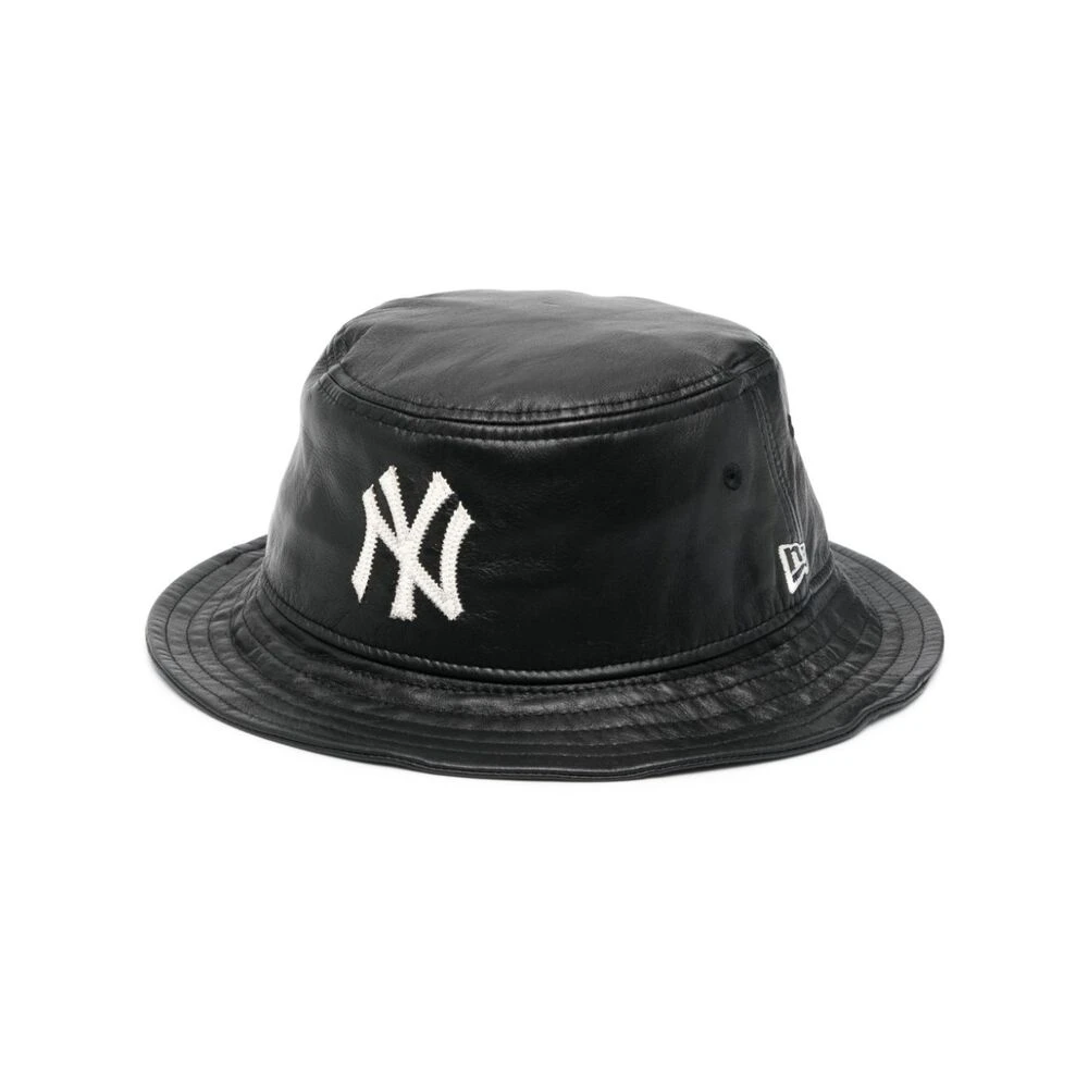 New Era Broderad Logga Läder Bucket Hat Black, Herr