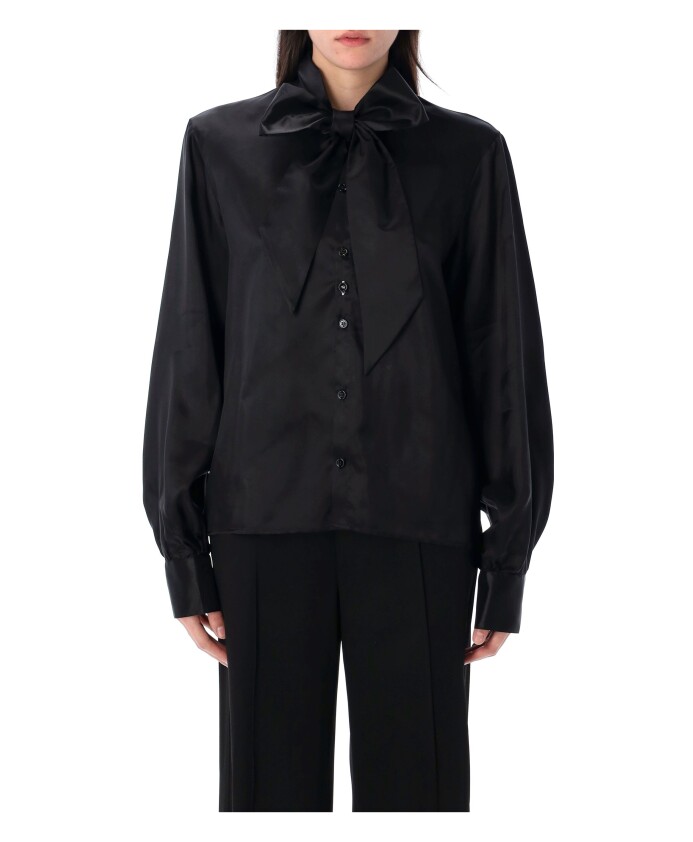 chemise-noire-avec