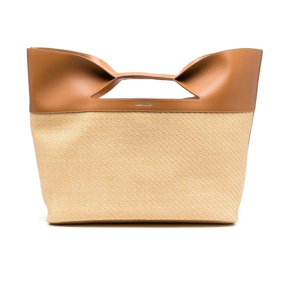 Beige Bow Straw-Vevd Tote Bag