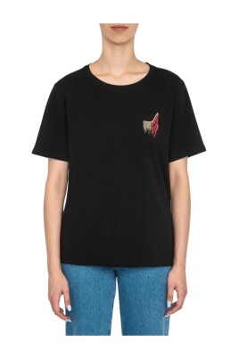 basic-black-t-shirt-with-short-sleeves