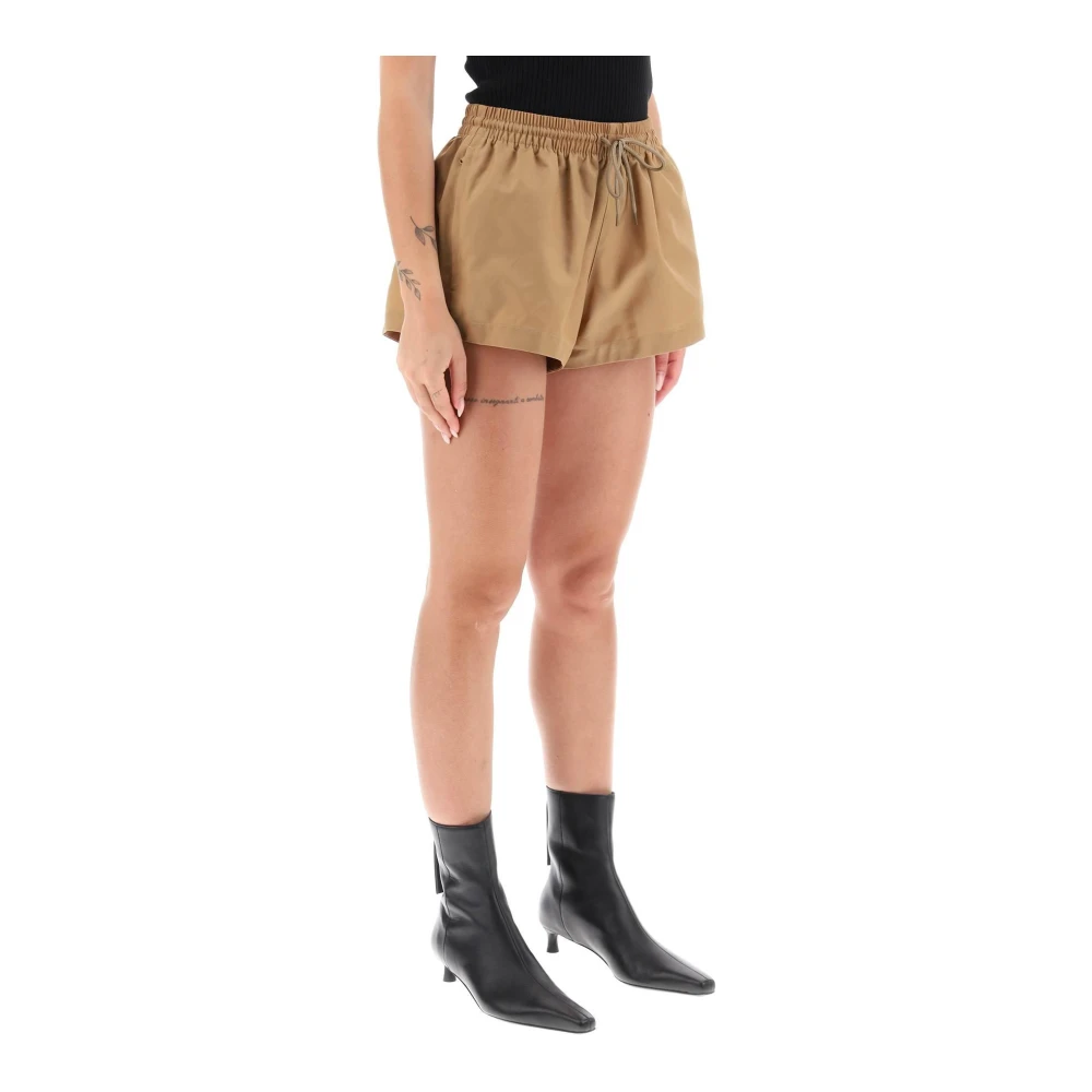 Wardrobe.nyc Waterafstotende nylon shorts Beige Dames
