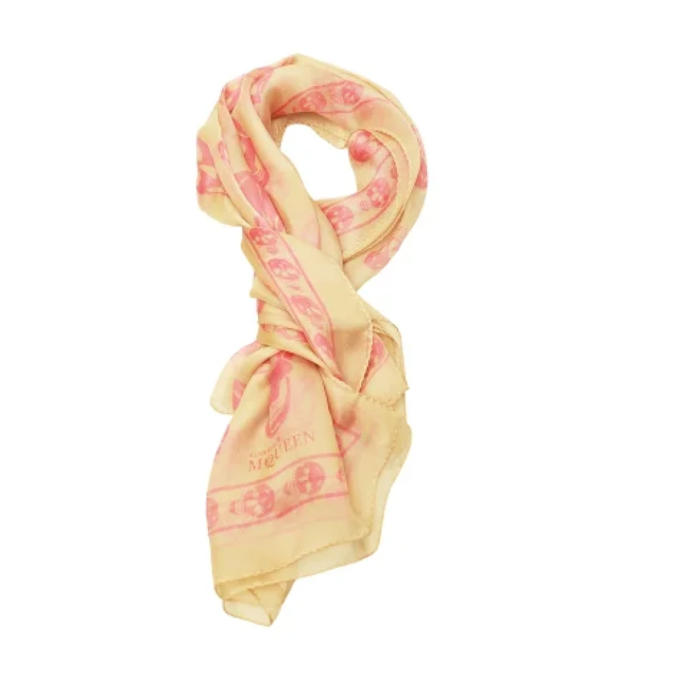Alexander McQueen Pre-owned Silk scarves Yellow Dames