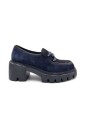 chaussures-fermees-en-daim-bleu-avec-semelle-en-caoutchouc