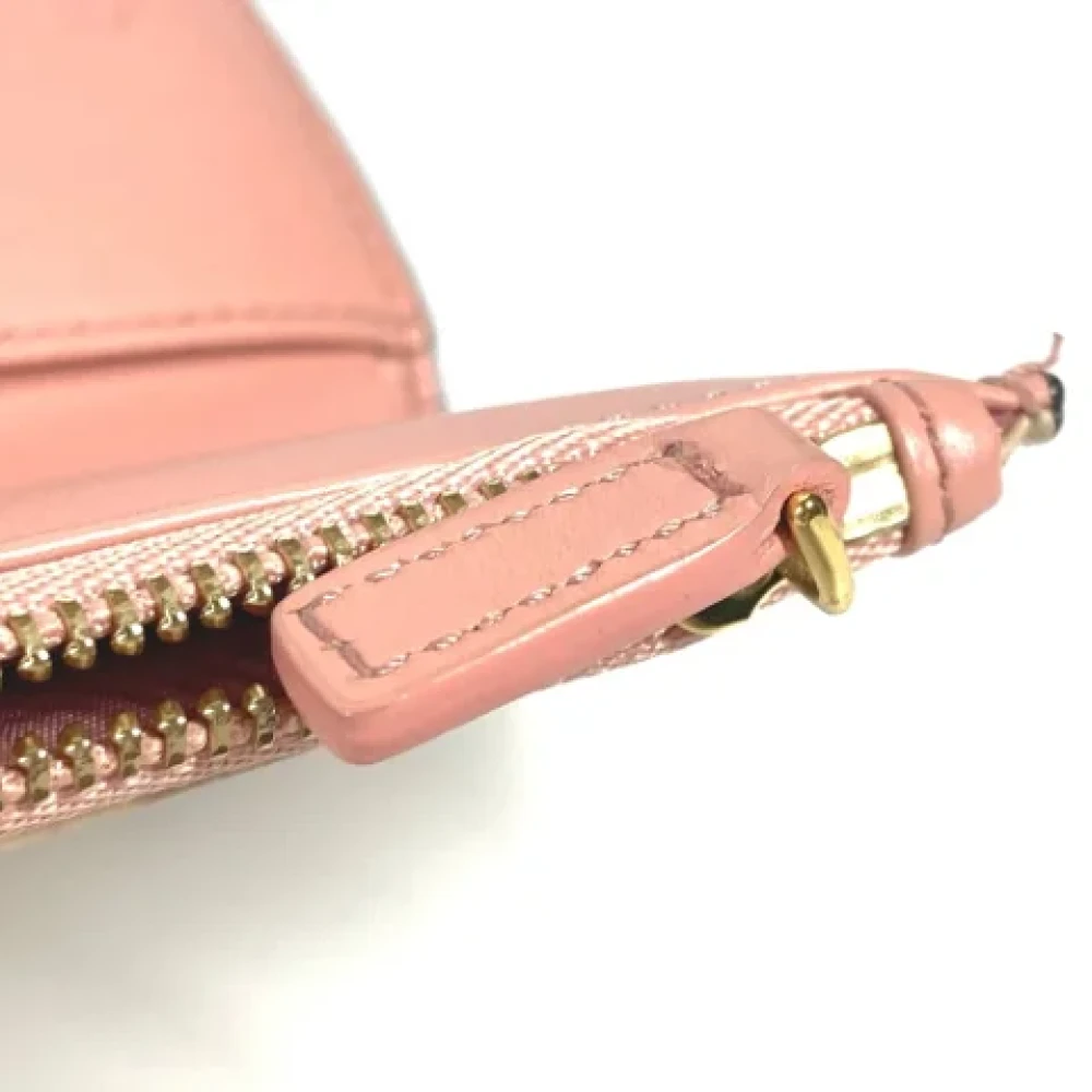MCM Pre-owned Leather wallets Beige Dames