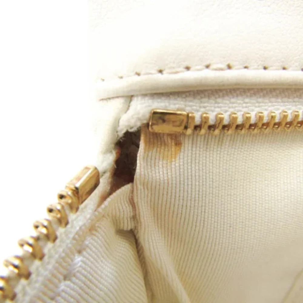 Jimmy Choo Pre-owned Leather clutches White Dames