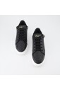 svarta-lader-sneakers-med-snorning