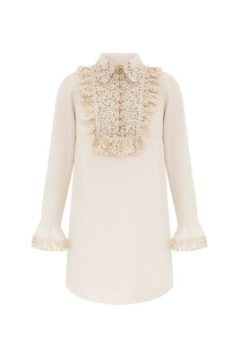 robe-trapeze-a-bordures-en-dentelle