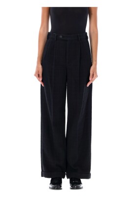 pantalon-large-noir-texture