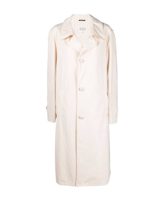 veste-en-coton-blanc-avec-un-bouton