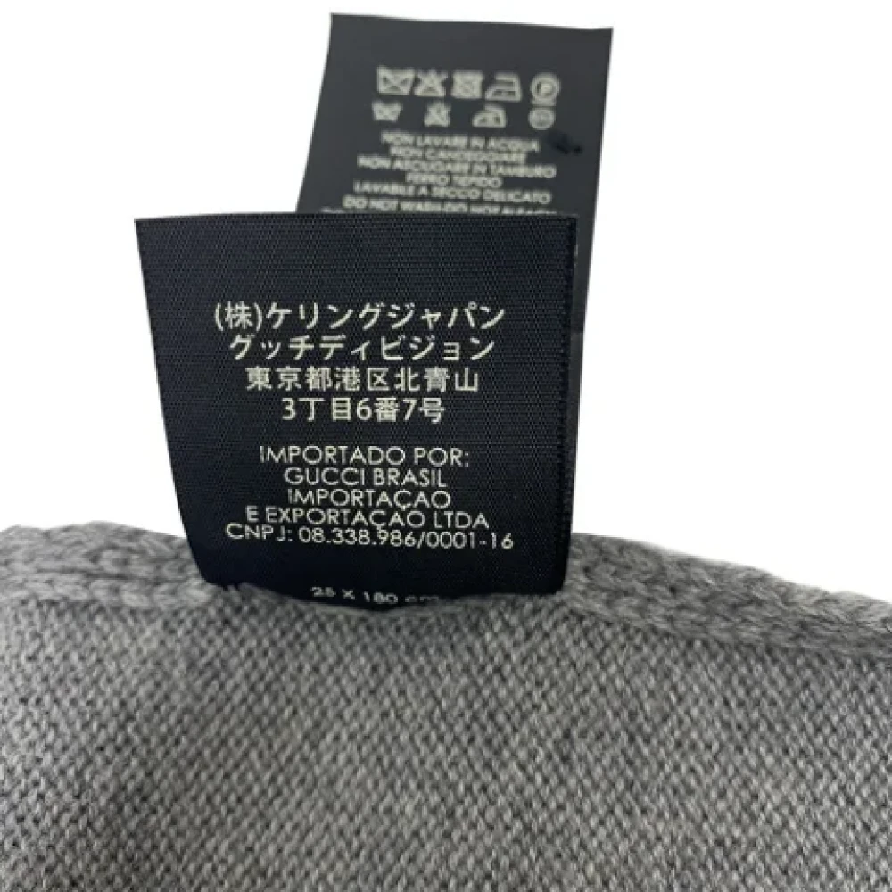 Gucci Vintage Pre-owned Wool scarves Gray Dames