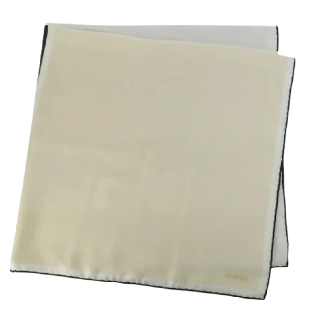 Hermès Vintage Pre-owned Silk scarves White Dames