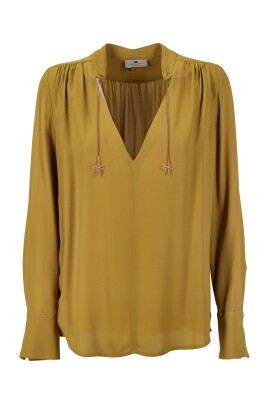 chemise-elegante-en-couleur-tendance