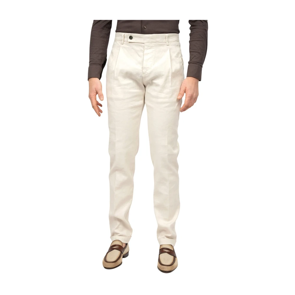 Trousers > Chinos - - Berwick - Modalova