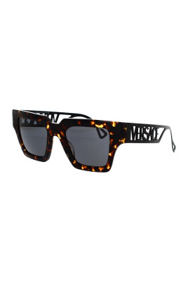lunettes-de-soleil-carrees-gris-fonce-monture-havane