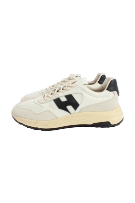 sneakers-homme-blanc-style-hyperlight