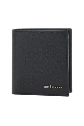black-leather-bifold-wallet
