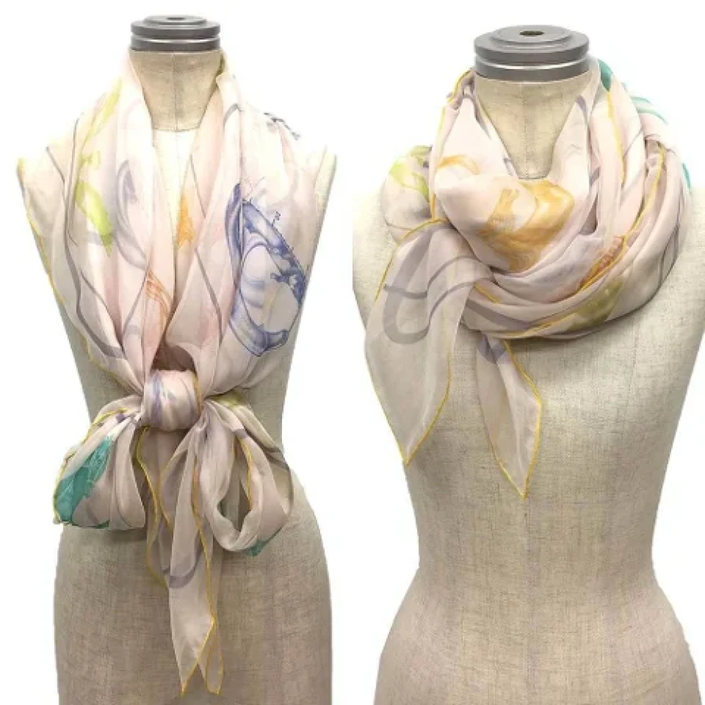Hermès Vintage Pre-owned Silk scarves White Dames