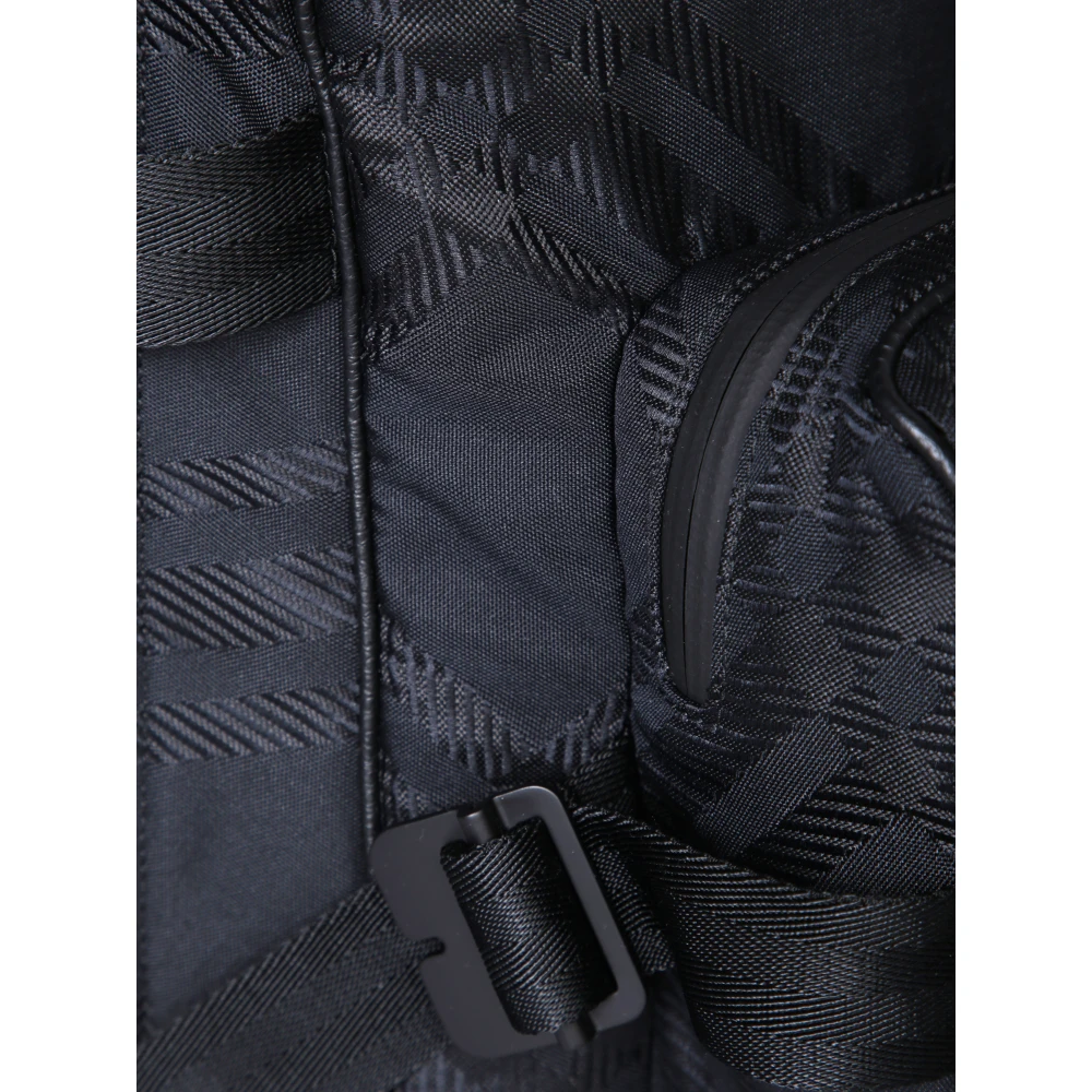 Burberry Stijlvolle Nylon Rugzak met Verstelbare Band Black Heren