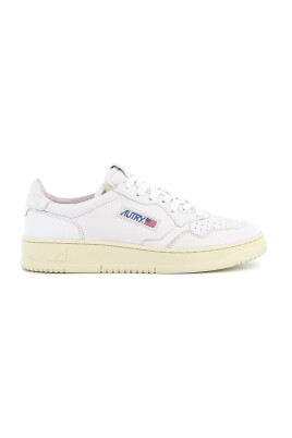 medalist-sneakers