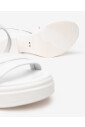 sandales-blanches-en-cuir-avec-plateforme