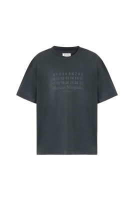 stylish-t-shirts-and-polos-collection