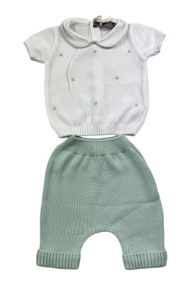 white-newborn-boy-outfit