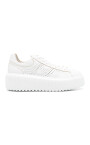 sneakers-blancs-en-cuir-avec-insert-en-daim-bleu